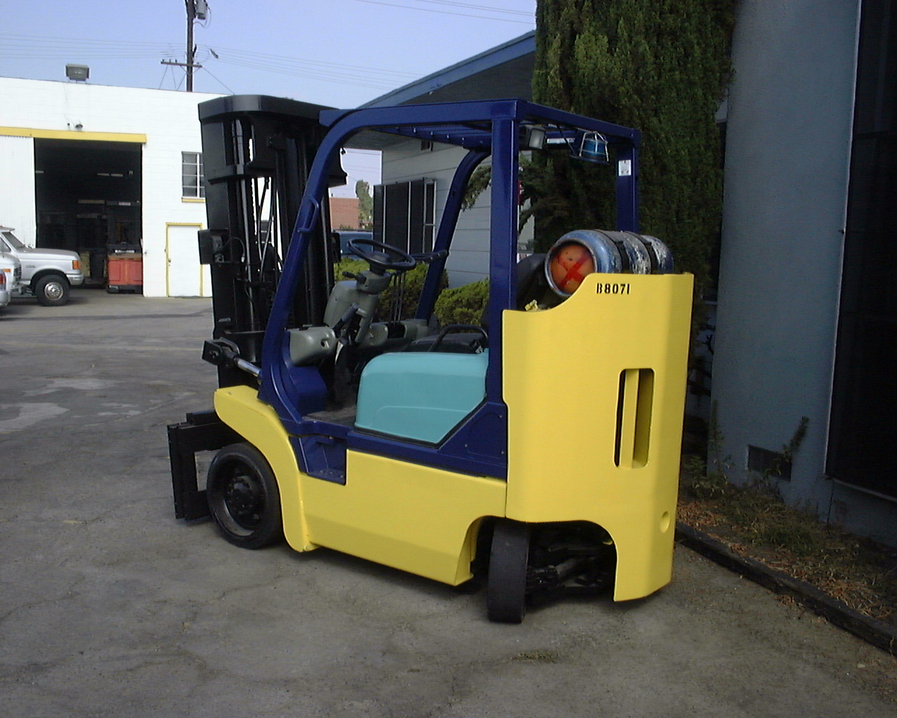 Click here for forklift repair,forklift parts,pallet jacks,forklift trucks,forklift rentals and material handling equipment